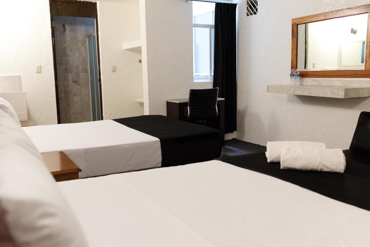 Hotel Central Irapuato - Hotel En Irapuato Buitenkant foto